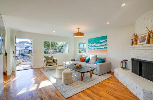 Mescal Corridor NW Casa | Seaside Home with Hot Tub and Patio Close to Beaches!