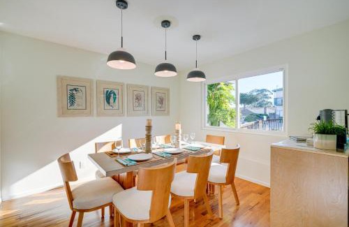 Mescal Corridor NW Casa | Seaside Home with Hot Tub and Patio Close to Beaches!