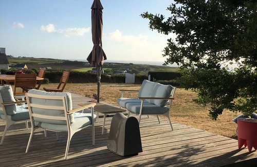 Plouarzel Casa | Seaside house. Magnificent sea views. Beach a 5-minute walk away. Finistère.