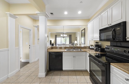 North Litchfield Beach Condominio | Seaside Inn 1 bedroom condo w/ Kitchen and Balcony