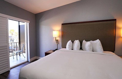 Westside Santa Cruz Hotel | Seaside Inn & Suites