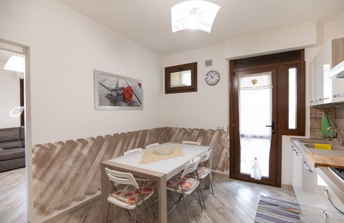 Torre del Lago Puccini Casa | Nueva villa con 8 camas, con jardín y 2 plazas de aparcamiento a 4 km del mar