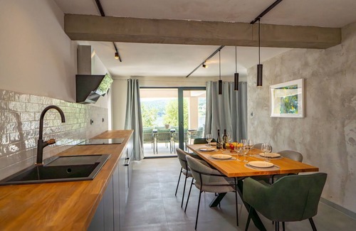 Sumartin Casa | Villa de lujo junto al mar con piscina Sumartin, Brac (K-5639)