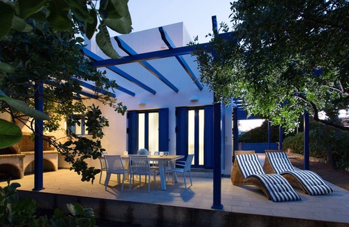 Aegina Villa | Villa de lujo junto al mar con terraza en la isla de Aegina | Villa Aneli