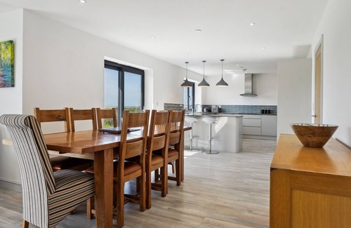 Borth Casa | Seaside new build holiday home. Beautiful modern family home next to beach
