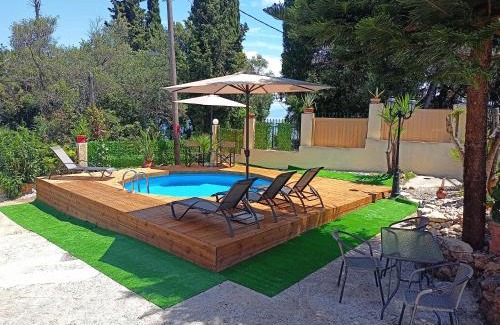 Agia Pelagia Chlomou Apartamento | Seaside Pool Villa