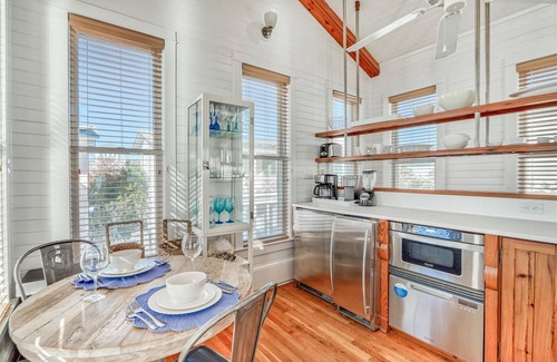 Seaside Cabaña | 🍂Stay 3+ Nights, Get 1 Free! 8/15–11/15 | Seaside's Chic Gulf-Front Retreat, Ocean Views!