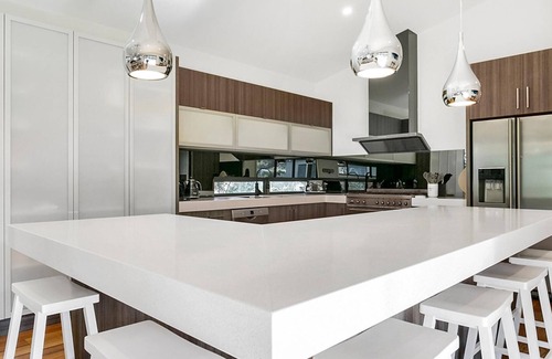 St. Andrews Beach Casa | Santuario junto al mar: una obra maestra de diseño arquitectónico con influencia del océano