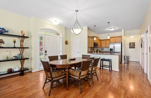 Ko Olina Condominio | Seaside Sanctum: Work and Play