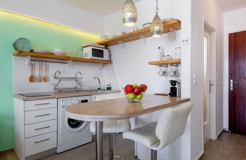Vouliagmeni Apartamento | Seaside Secret by BluPine
