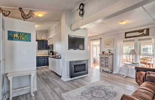 Matunuck Casa | Seaside SK Getaway: Steps to Matunuck Beach!