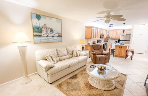 Fort Pierce Condominio | Seaside Solace: 1BR/1Bath Condo