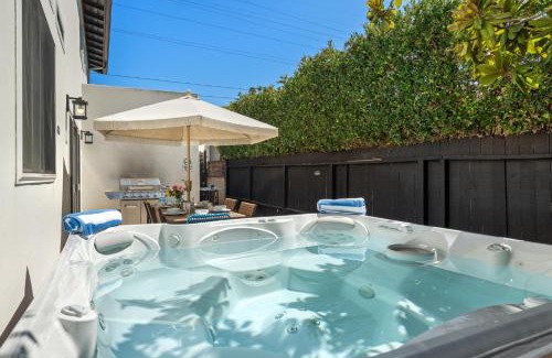 Beach Barber Tract Casa | Seaside Spiral