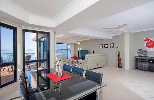 Soldiers Point Apartamento | Seaside Splendour 1 beautiful unit on the waterfront