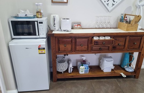 Lake Illawarra Apartamento | SEASIDE STUDIO Minutes' walk to Beach, Lake, Fishing in beautiful Shellharbour