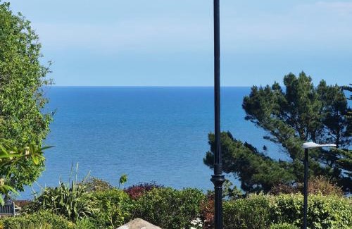 Meads Apartamento | Seaside studio for business or holiday travellers