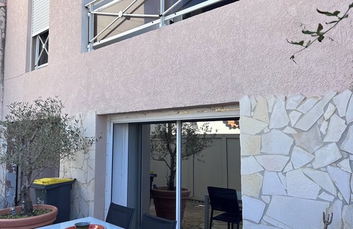 Montredon Casa | Seaside town house, quiet and bright