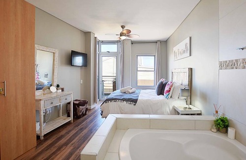 Big Bay Apartamento | Seaside Village Beach Penthouse