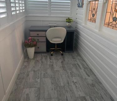 Shellharbour Casa | Seaside Village Cottage Charm