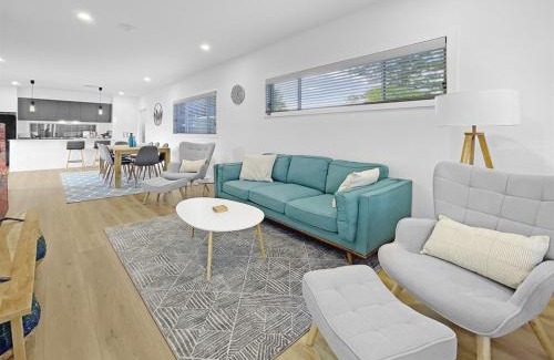 Shellharbour Casa | Seaside Village Retreat