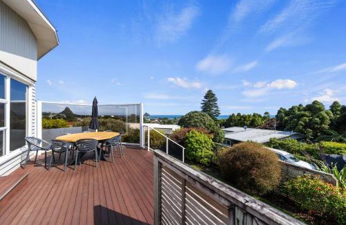 New Plymouth Casa | Seaside Weekender - New Plymouth Holiday Home