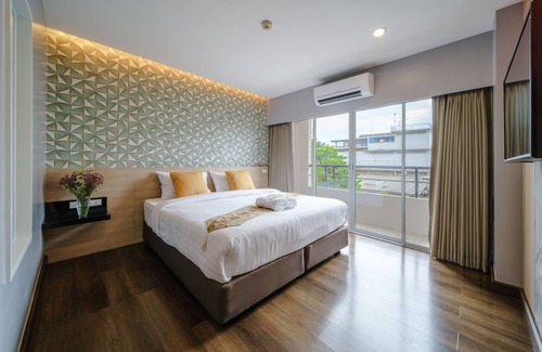 Wat Tha Phra Hotel | Season Place Hotel