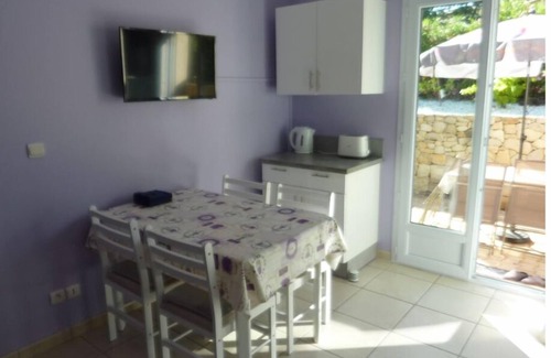 Forcalqueiret Apartamento | Seasonal rental studio 30m2 var