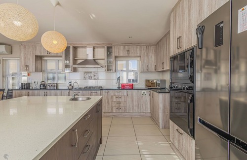 Calypso Beach Casa | Seasons of Serenity, Langebaan 8-sleeper