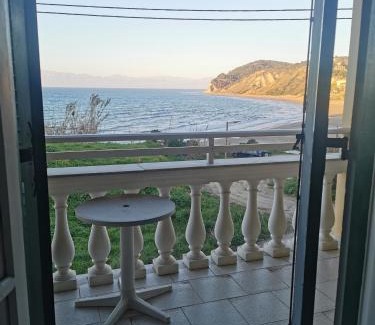 Agios Stefanos Avliotes Apartamento | SeasoundStudios