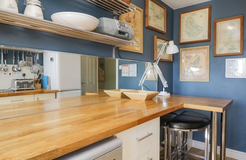 St Bees Cabaña | SEASPRAY, pet friendly, country holiday cottage in St Bees