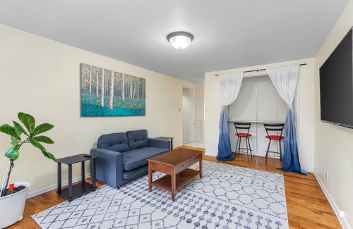 East Queen Anne Apartamento | Seattle's Orange Crown 87 Walkscore