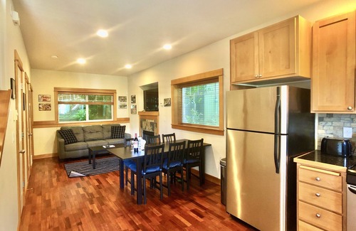 Mann Casa | Seattle Vacation Home: The Market - Artesano moderno de 2 camas, excelente ubicación