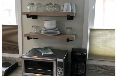 Brighton Casa | Seattle’s Tiny Home. Easy City Access!