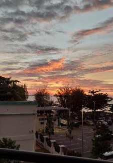 Tanjung Kling Apartamento | Seaview 2BR Resort Stay Near Pantai Puteri