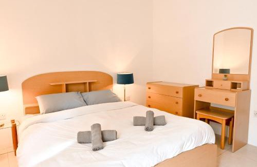 St. Paul's Bay Apartamento | Seaview Apart 5mn From Sea Xemxija - Happy Rentals