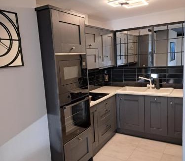 Cobh Apartamento | SeaView Apartment Suite