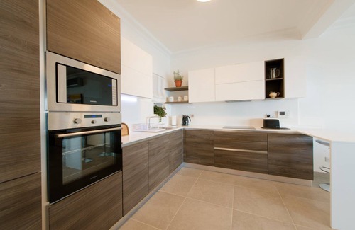 Sliema Apartamento | Seaview APT Incl Pool IN Sliema