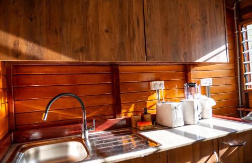 Winneba Cama Y Desayuno | Seaview Cabana Mankoadze