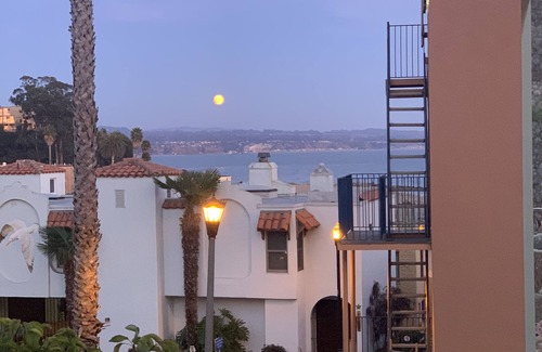 Capitola Condominio | Seaview Condo - 150 pasos de la playa y el muelle