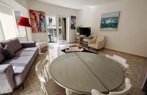 Tower Road Apartamento | Seaview Cozy Stay in a Prime Sliema Location 6S