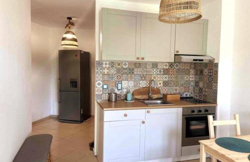 Sinemoretz Apartamento | Seaview dreamy apartment with a pool and garden