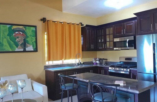 Cousins Cove Apartamento | Seaview Escape two-bedroom apartment