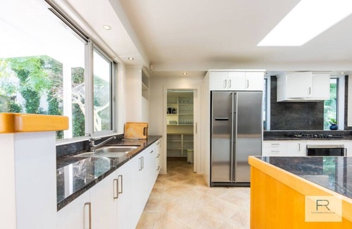 Castor Bay Casa | Seaview Haven in Castor Bay