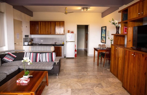 Dauis Casa | Seaview Hills Luxury Apartments & Rooms