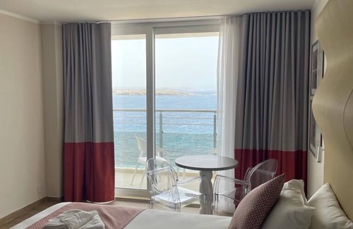 Qawra Hotel | Seaview Hotel Malta - Adults Only