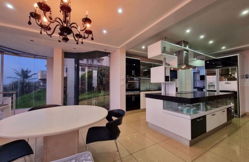 Tinley Manor Casa | Seaview House