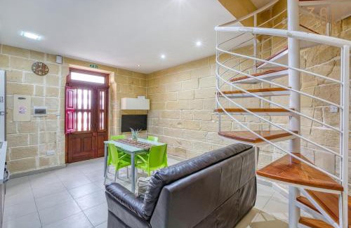 Marsaxlokk Apartamento | Seaview Marsaxlokk Townhouse, steps from Market by 360 Estates