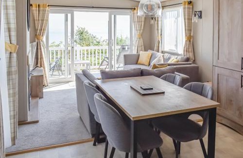 Corton Casa | Seaview One - Uk50167