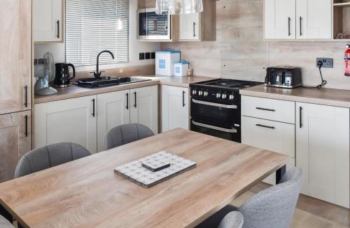 Corton Casa | Seaview One - Uk50167
