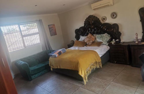 Port Elizabeth Apartamento | Seaview Port Elizabeth Bachelors Pad